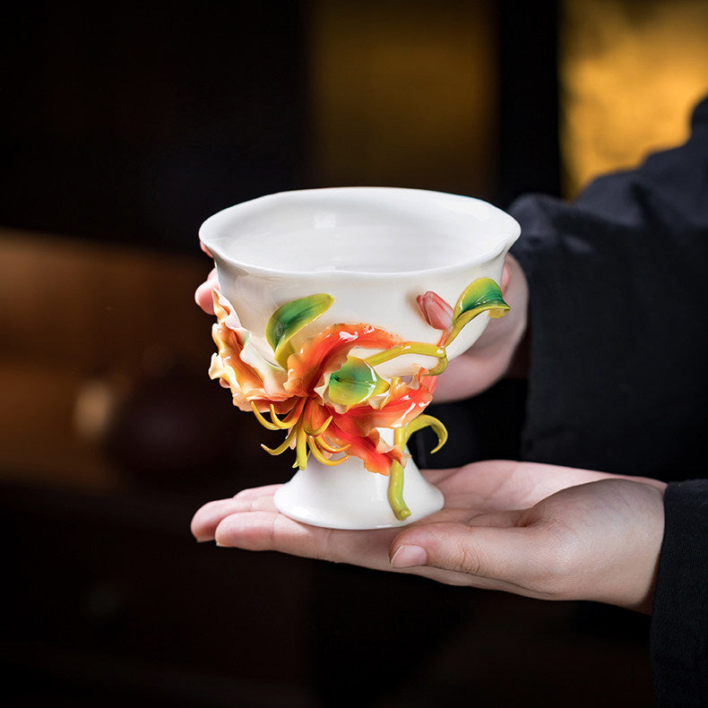 Intangible Cultural Heritage Hand-Pinched Lily Flower Ceramic Teacup, Artistic Handmade Floral Cup for Loose Leaf Tea & Coffee, Unique New Year/Valentine's Day/Birthday Gift