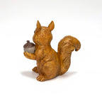 Resin Squirrel Figurine with LED Acorn Light, Wood-Look Animal Statue for Home Decor, Tabletop Ornament for Living Room, Bedroom, Office & Rustic Farmhouse